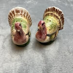 Vintage‎ Ceramic Turkey Salt Pepper Shakers 2"x3.5" Thanksgiving Holiday Retro